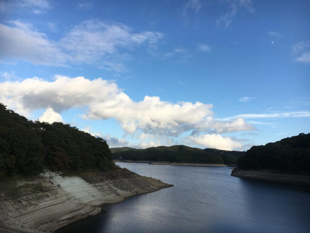 地層と羽鳥湖