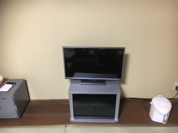 下田海浜ホテル部屋テレビ