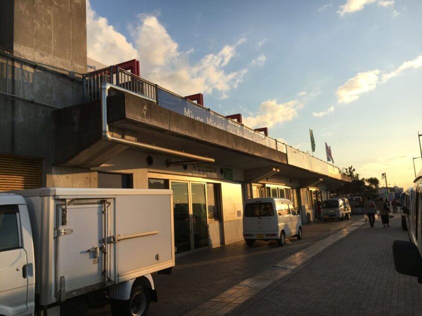 みうら・みさき海の駅うらりマルシェ