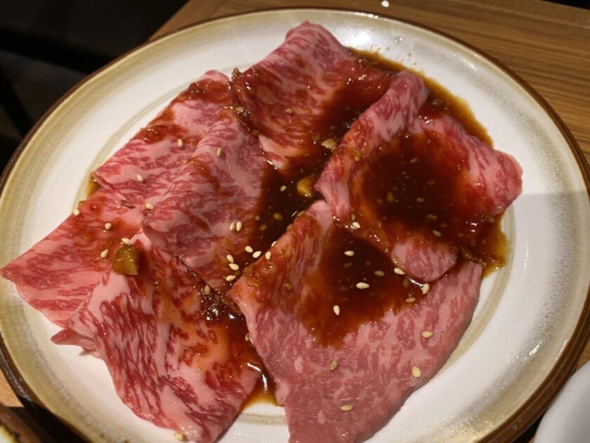 炭火焼肉やざわ