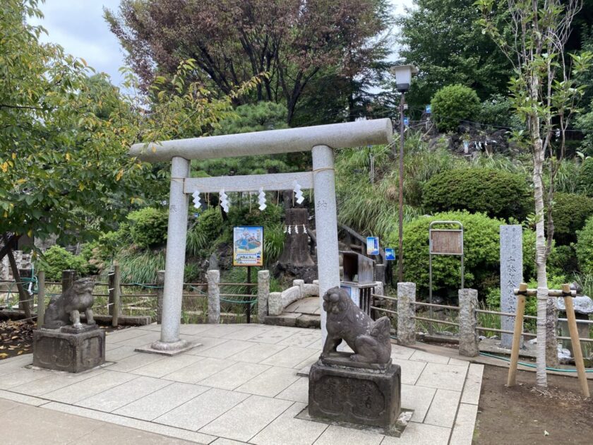 鳩森八幡神社