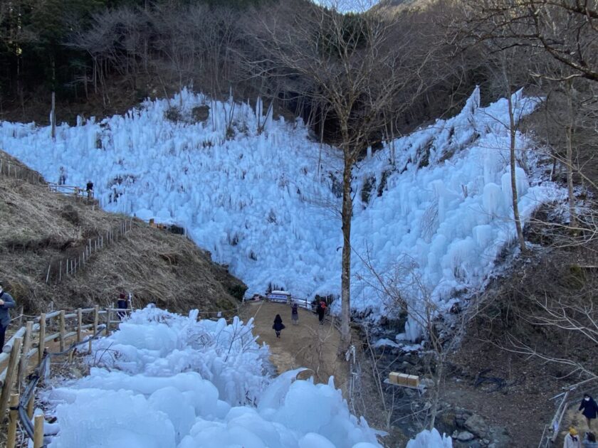 あしがくぼの氷柱2022