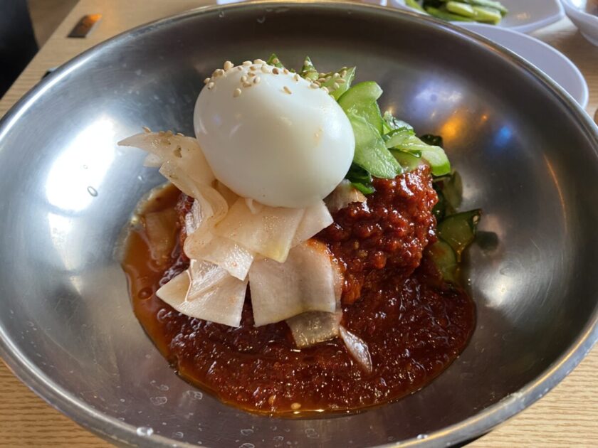 コサム冷麺専門店新大久保店ビビン麺