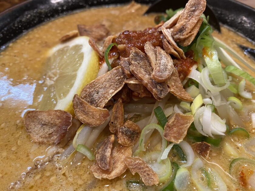 龍ラーメン辛口胡麻味噌麺