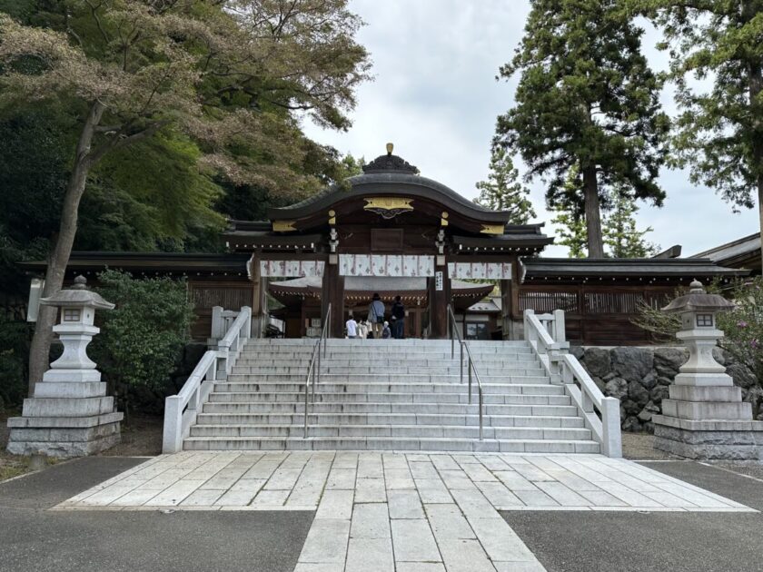 高麗神社の本殿