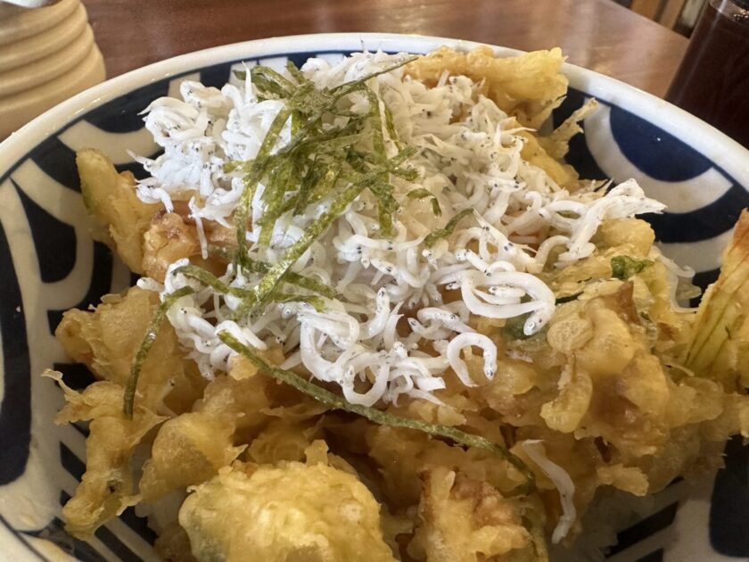 長谷食堂ランチ鎌倉かき揚げ丼