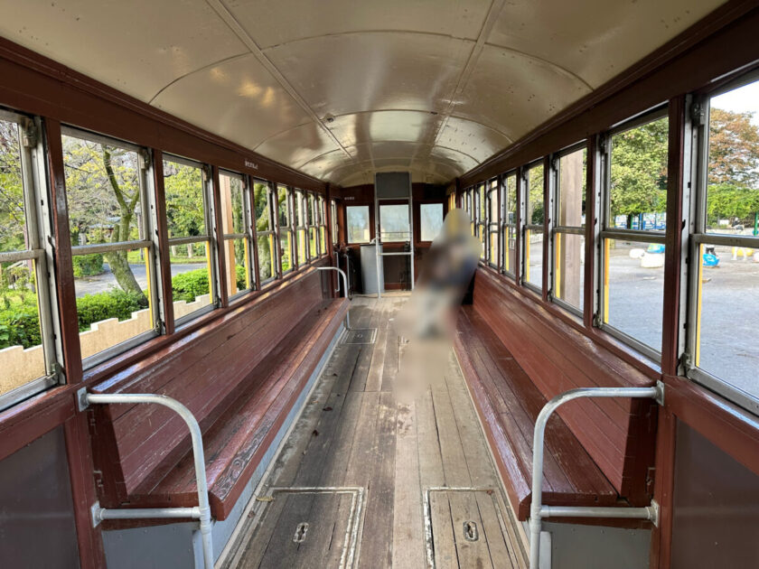 飛鳥山公園の都電荒川線車内