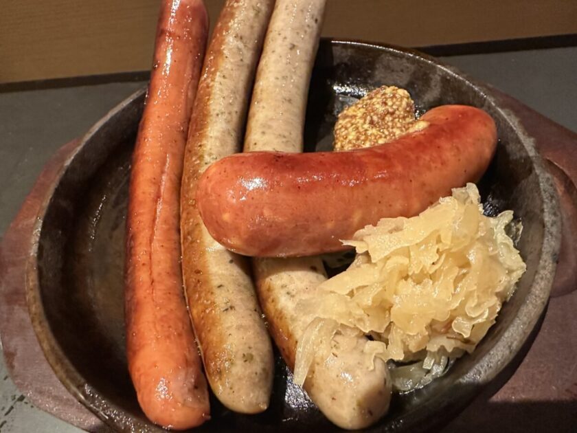 ソーセージ盛り合わせ
