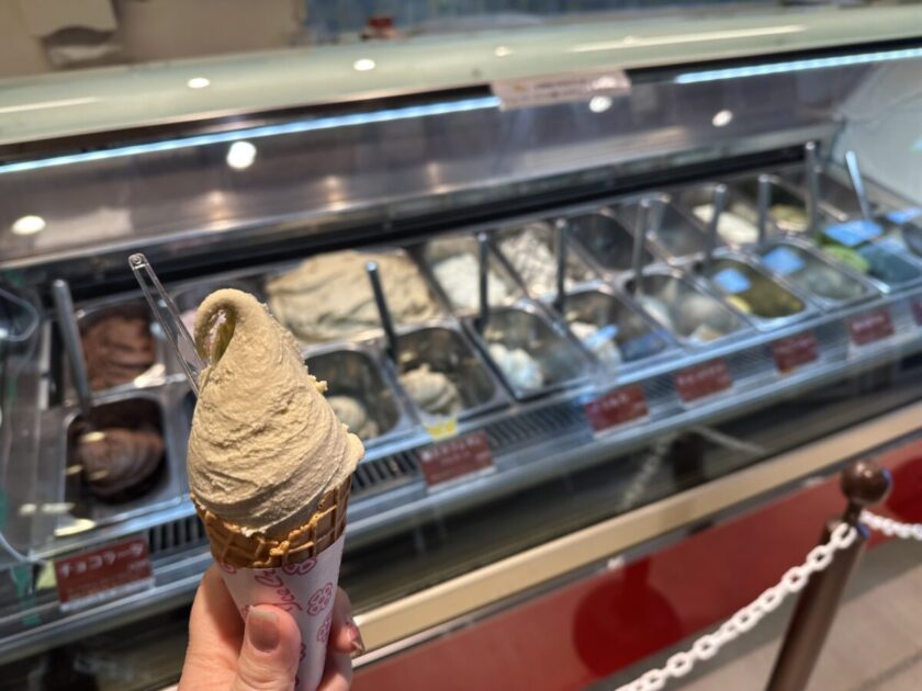 鶴ヶ城会館 ジェラート