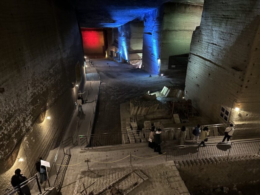 大谷石地下採掘場跡