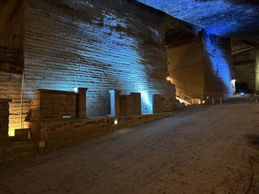 宇都宮　大谷石採掘場