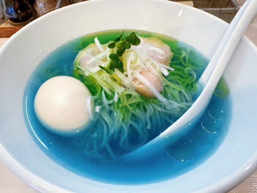 吉法師　濃厚鶏出汁ラーメン青